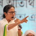 SIR विवाद पर भड़कीं ममता बनर्जी, बोलीं- जिंदा वोटर्स को मृत बताकर नाम काटे जा रहे