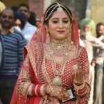 गुजरात चुनाव में दुल्हन की जागरूकता की तस्वीर वायरल