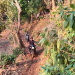 नक्सल प्रभावित रहे लांजी के पहाड़ी गांवों में पहुंचे विधायक, सड़क, पानी और शिक्षा की समस्याओं पर दिया भरोसा