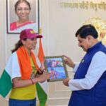 मुख्यमंत्री डॉ. यादव से मिलीं पर्वतारोही  अंजना यादव